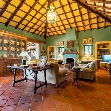 Villa Casa Alta El Revuelo *