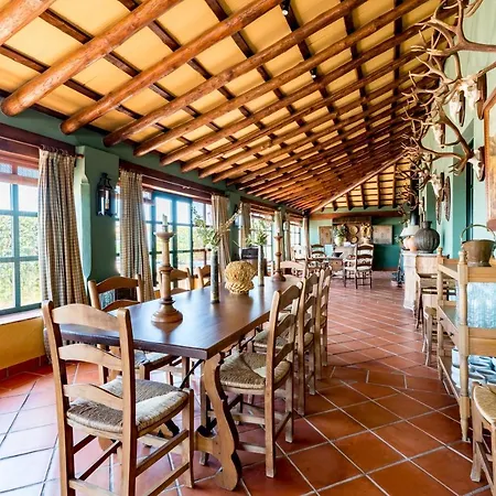 Villa Casa Alta El Revuelo Las Navas de la Concepcion